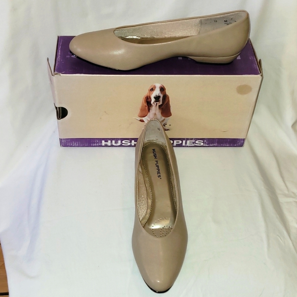 Women's dress shoes